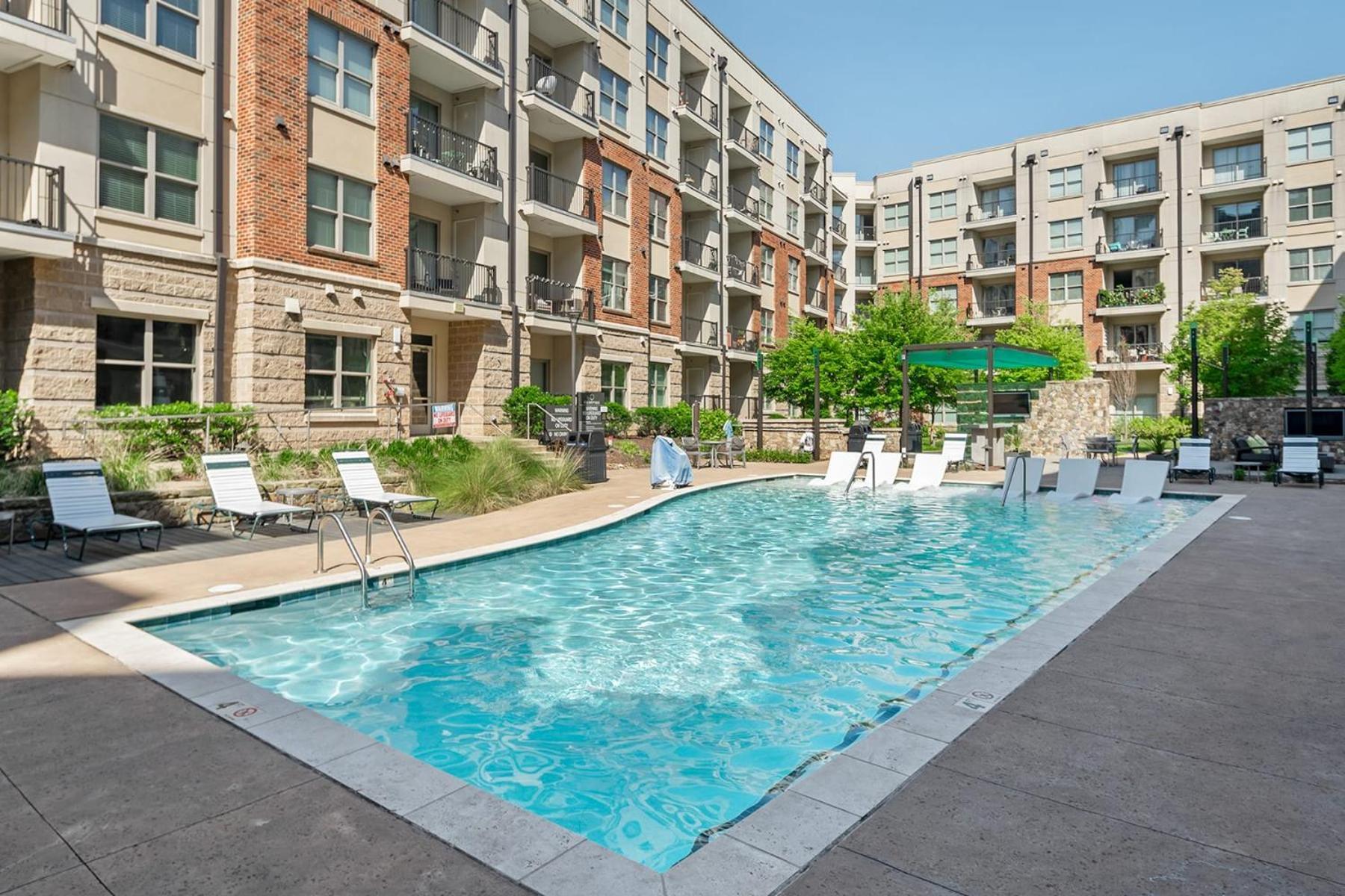 Uptown 4Th Ward Luxury Apt Year-Round Pool Charlotte Kültér fotó