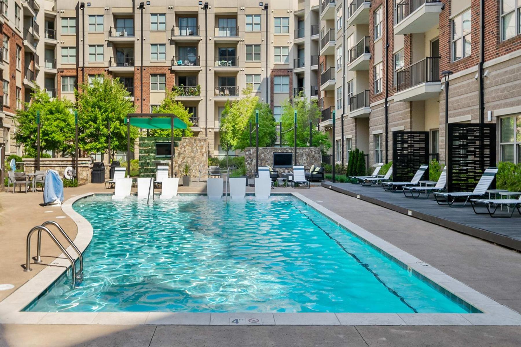 Uptown 4Th Ward Luxury Apt Year-Round Pool Charlotte Kültér fotó